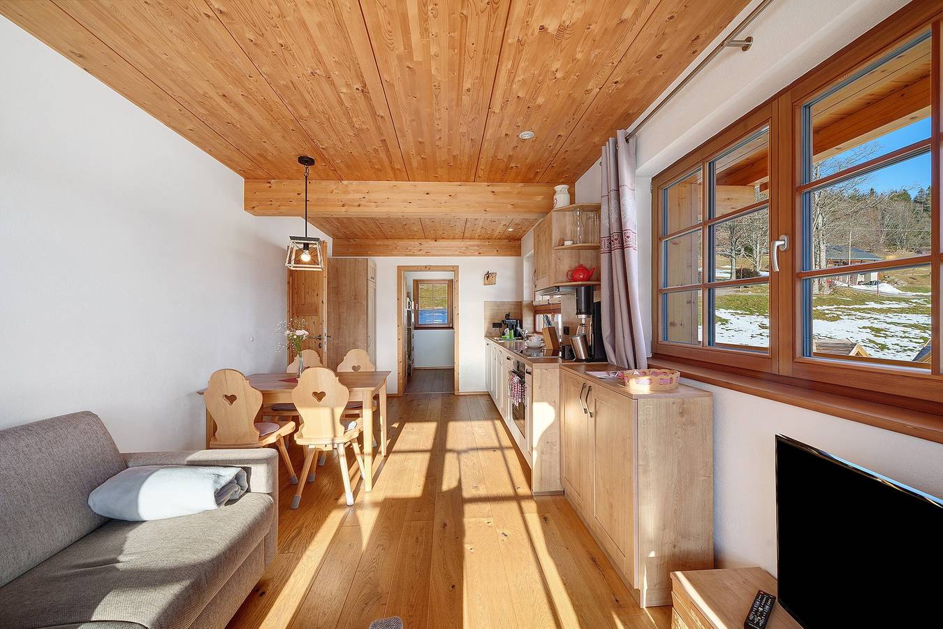 Ganze Wohnung, Ferienwohnung 'Hirtebube' mit Gemeinschaftsgarten, Balkon und Wlan in Lenzkirch, Südschwarzwald