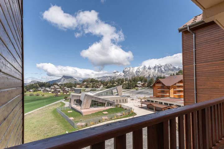 Location de vacances pour 8 personnes, avec balcon dans La Joue du Loup