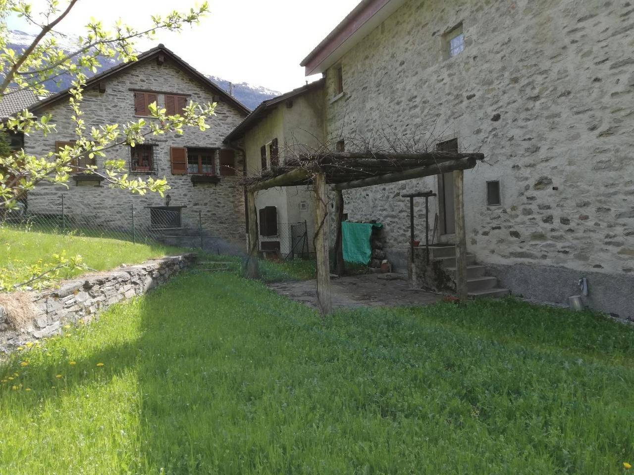 Ganze Wohnung, Casa Angelica in Chironico, Tessiner Alpen