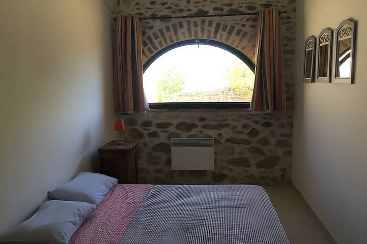 Gîte pour 8 personnes, avec jardin à Saint-Victor-de-Malcap - 2
