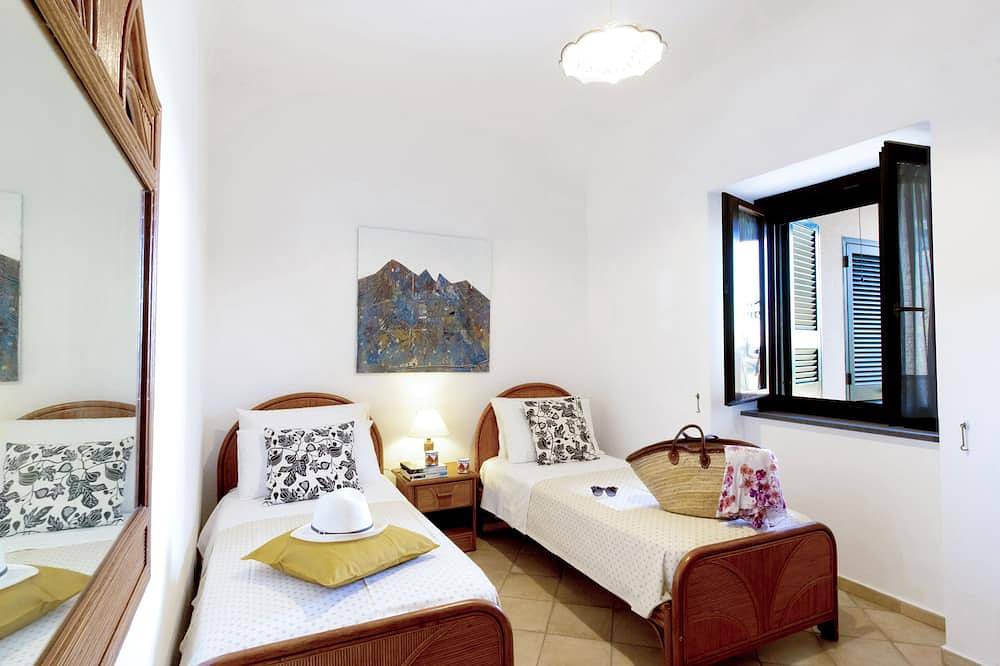 Villa Titina: two independent and panoramic apartments with sea-sunset view in Forio, Ischia