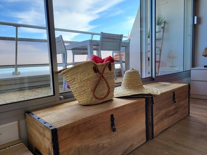 Hel enrumslägenhet, Apartment 'Carpe Diem' with Bassin View, Balcony and Wi-Fi in Arcachon, Arcachon region
