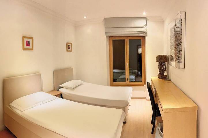 Apartamento entero, Apartamento de lujo de 3 dormitorios, vistas panorámicas a la montaña, 5 * instalaciones de spa - in Château-d' Œx, Pays-d'Enhaut Region