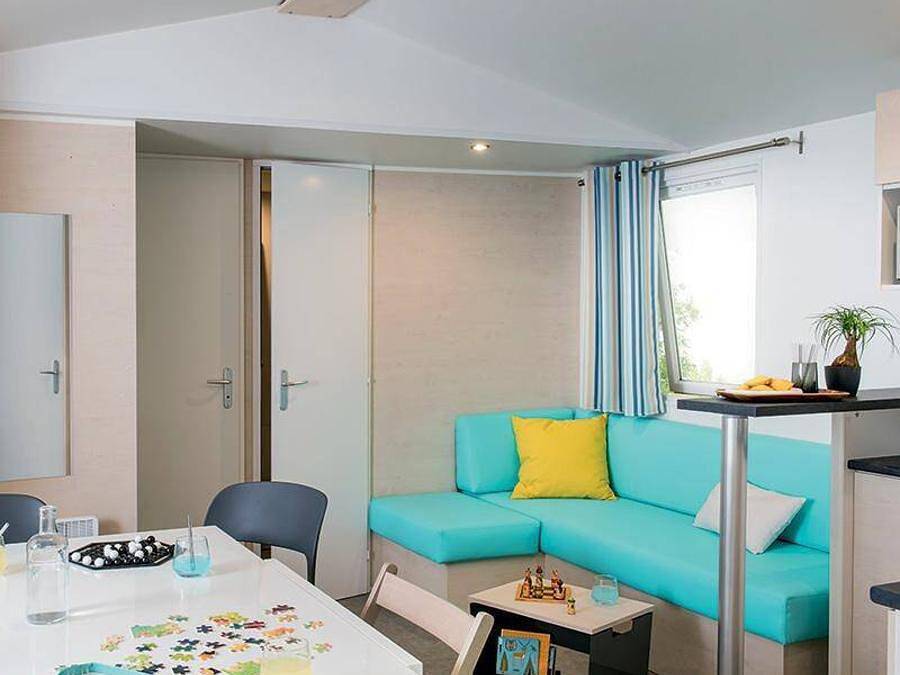 Camping Le Palace - Mobilhome 6 personnes - Mobil-home | Comfort | 3 Ch. | 6 Pers. | Terrasse simple in Soulac-sur-Mer, Région de Lesparre-Médoc