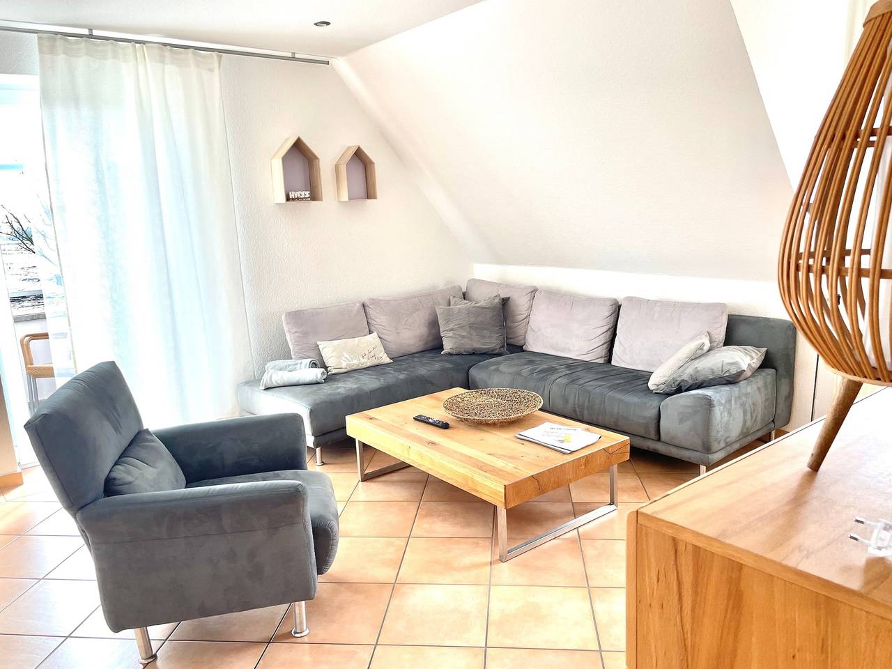 Geheel appartement, Appartement 'Anna Seeluft' met Privéterras en Wi-Fi in Greetsiel, Krummhörn