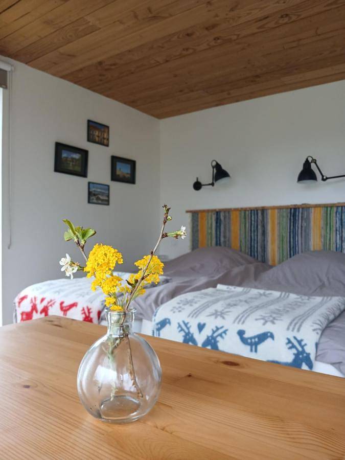 Cottage pour 2 personnes, avec sauna ainsi que vue et jardin dans Saint-Vougay