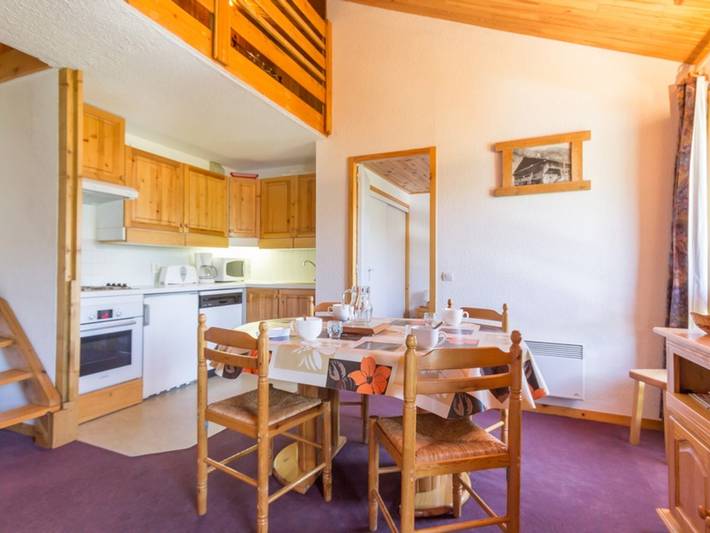 Appartement entier, Duplex spacieux · Proche télécabine · 3 pièces, 2 chambres in Bellentre, La Plagne-Tarentaise