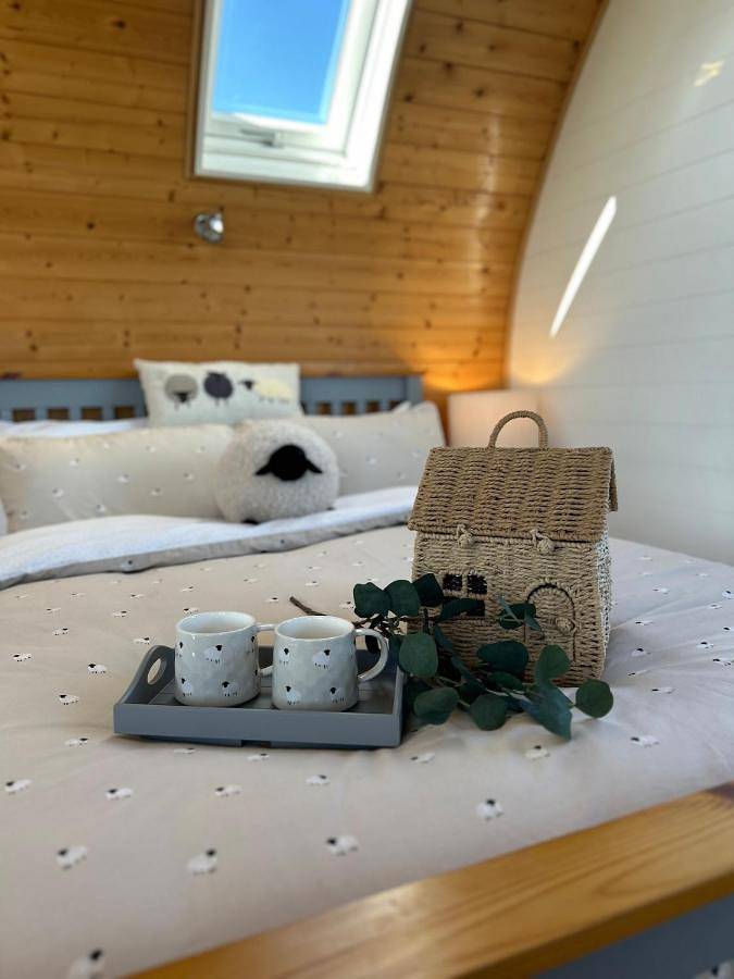 Entire apartment, Woolly lodge Glamping Pod in West Yorkshire