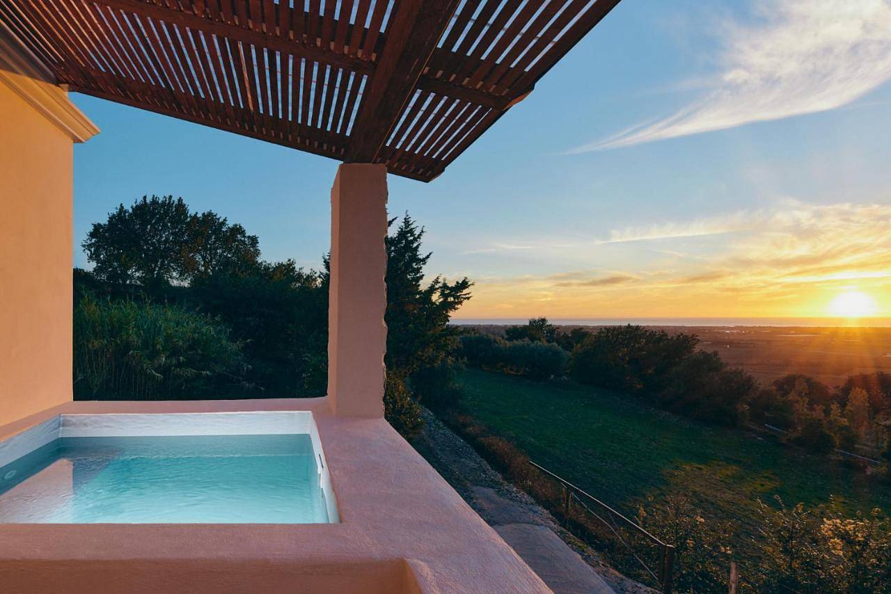Deluxe Double Room with Sea View with private pool in Capaccio, Cilento