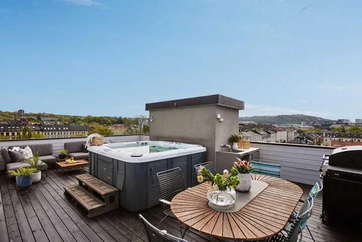 Apartamento de vacaciones para 8 personas, con jacuzzi además de balcón y sauna - 1