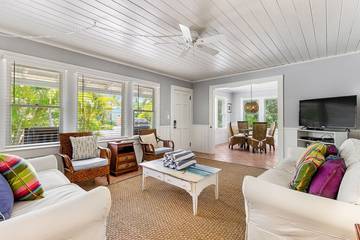 Beach Rental for 5 Guests in Holmes Beach, Anna Maria Island, Picture 2