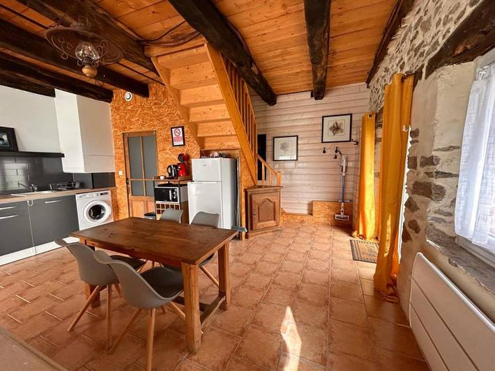 Location de vacances pour 4 personnes, avec piscine ainsi que vue et jardin, adapté aux familles à Mirandol-Bourgnounac - 3