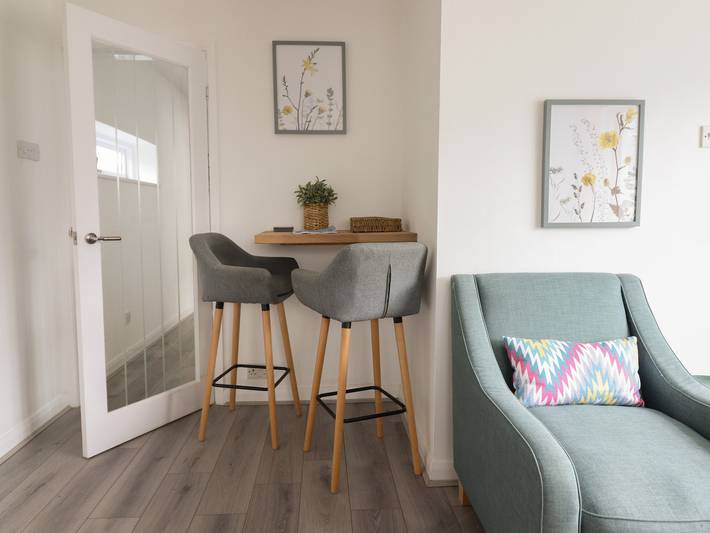 Entire apartment, The Old Coach House in Conwy, Conwy region