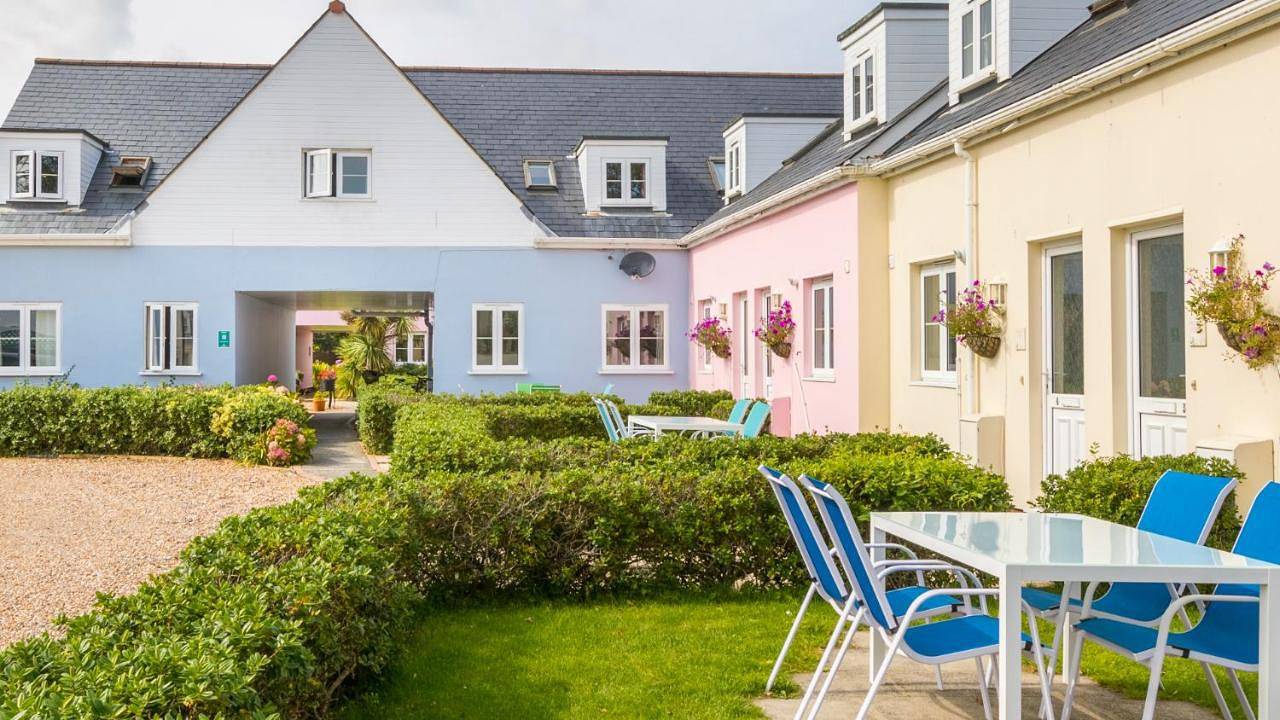 Ellingham Self-Catering Cottages in Guernsey