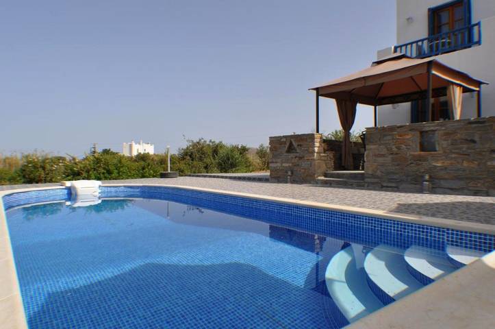 Location de vacances pour 5 personnes, avec piscine ainsi que jardin et vue dans Agia Anna - 2