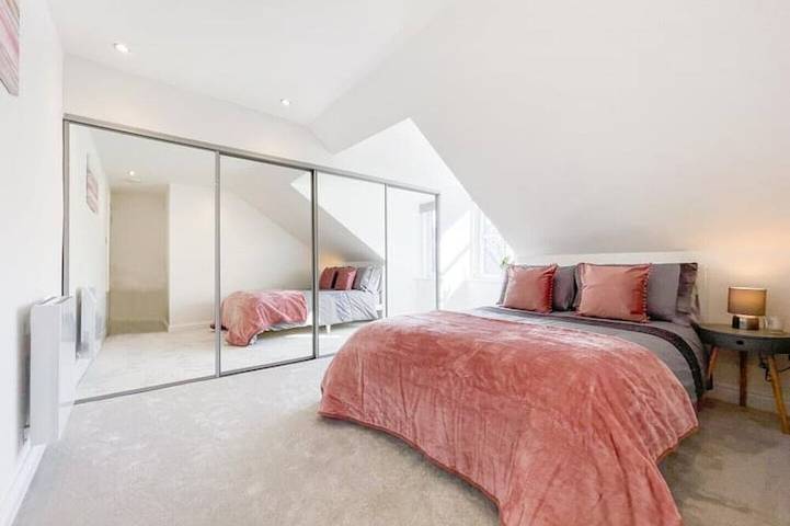 Ganze Wohnung, The Penthouse, Beautiful sea views, Centre of Oban in Oban, Loch Linnhe