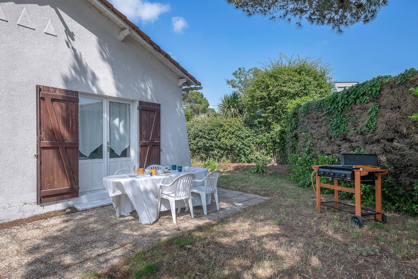 600 m de la plage, maison pour 4 adultes 2 enfants in Saint-Michel-Chef-Chef, Côte de Jade