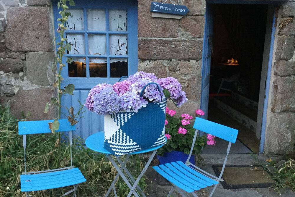 Maison de charme - maison de pêcheur bord de mer in Cancale, Baie du Mont-Saint-Michel