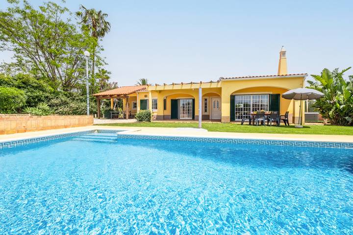 Chalet para 7 personas, con terraza además de jardín y jacuzzi en Algarve - 4