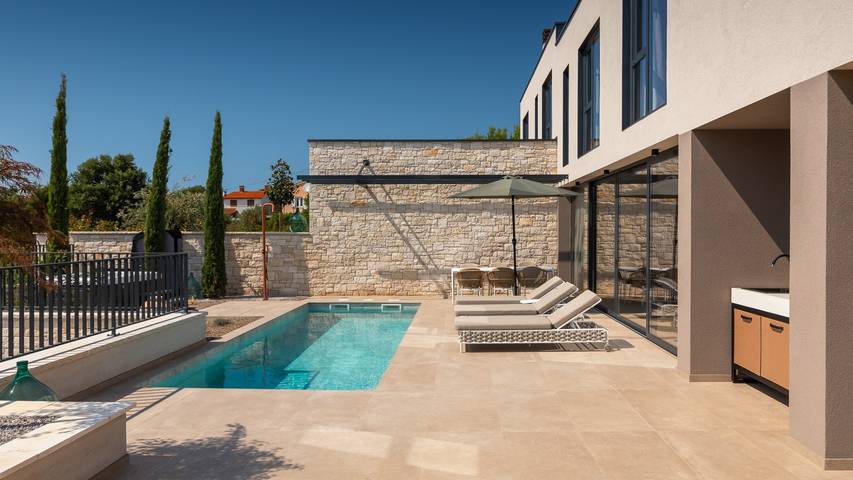 Villa für 6 Personen, mit Sauna und Whirlpool sowie Garten und Terrasse in Porec und Umgebung - 2
