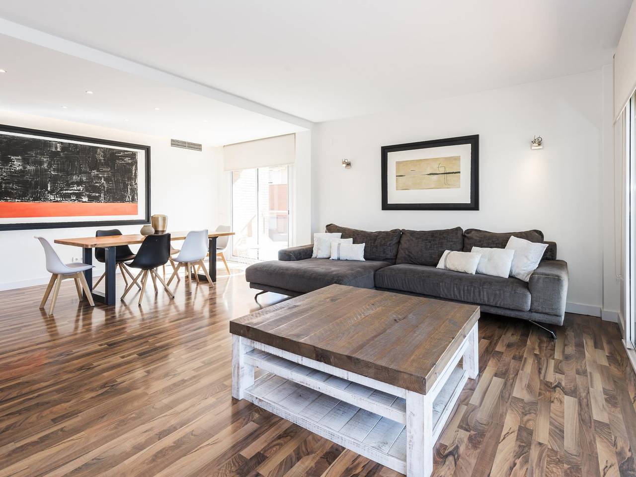 Entire vacation apartment, Sitges Spaces Sunshine Condo- 4 Bedrooms/2 Bath/Large Terrace/Pool- Monthly Only in Sitges, Garraf