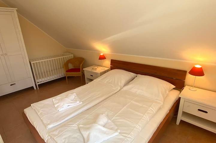 Ferienhaus für 6 Personen, mit Terrasse und Sauna sowie Garten in Zingst - 3