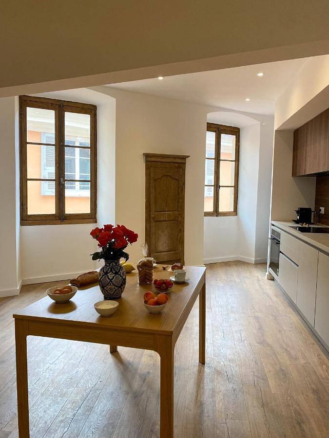 Gîte pour 2 personnes, avec vue dans Cinema Le Studio Bastia - 4