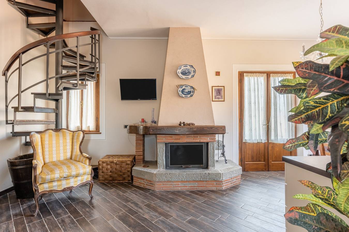 Apartment 'Nonna Teta 3' mit privatem Garten in Molazzana, Garfagnana