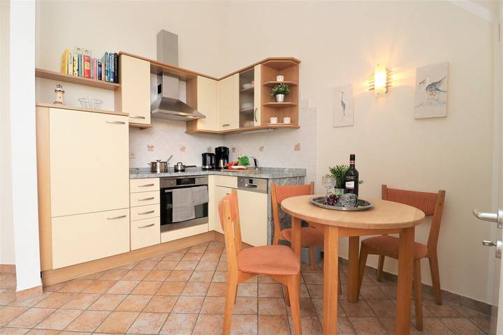 Ferienwohnung für 3 Personen, mit Balkon in Wustrow - 2