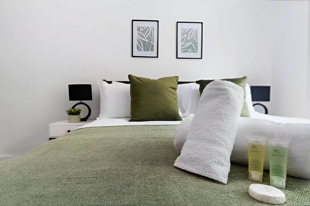 Ganze Wohnung, Hot Tub Emerald Escape - Private Garden & Free Parking in Cardiff, Cardiff und Umgebung