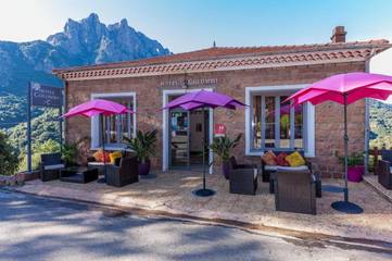 Hôtel pour 3 personnes, avec jardin dans Porto (Corse)