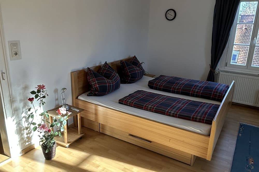 Ganze Wohnung, Abgeschlossene Wohnung in einem alten Stadthaus, 10 Minuten zur Fußgängerzone in Rottweil, Mittlerer Schwarzwald