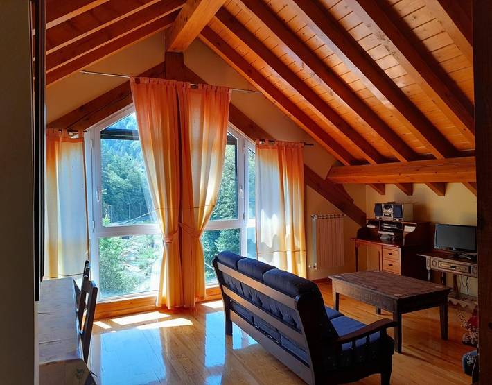 Ganze Wohnung, Ferienwohnung 'Kabila Enea 2' mit Bergblick, privatem Garten und Wi-Fi in Uztárroz, Spanische Pyrenäen