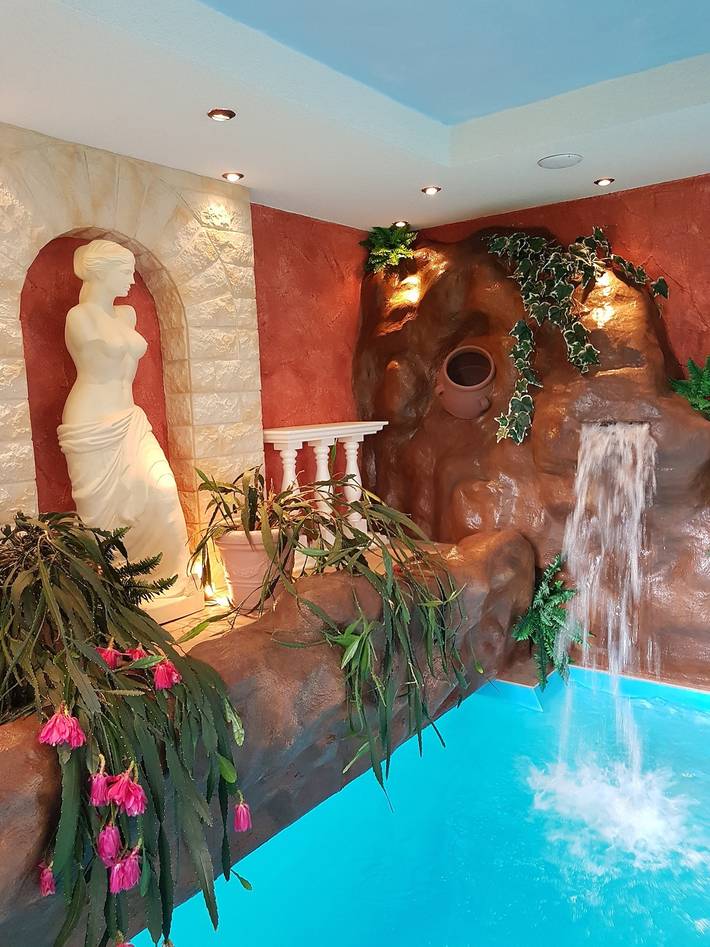 Ferienwohnung für 4 Personen, mit Pool und Sauna sowie Balkon und Whirlpool im Frankenwald - 2