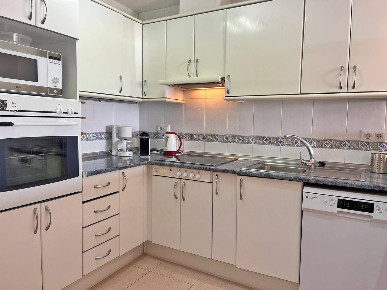 Appartement entier, Gr Marenostrum Esc:2 Pb3 in Empuriabrava, Haut-Ampurdan