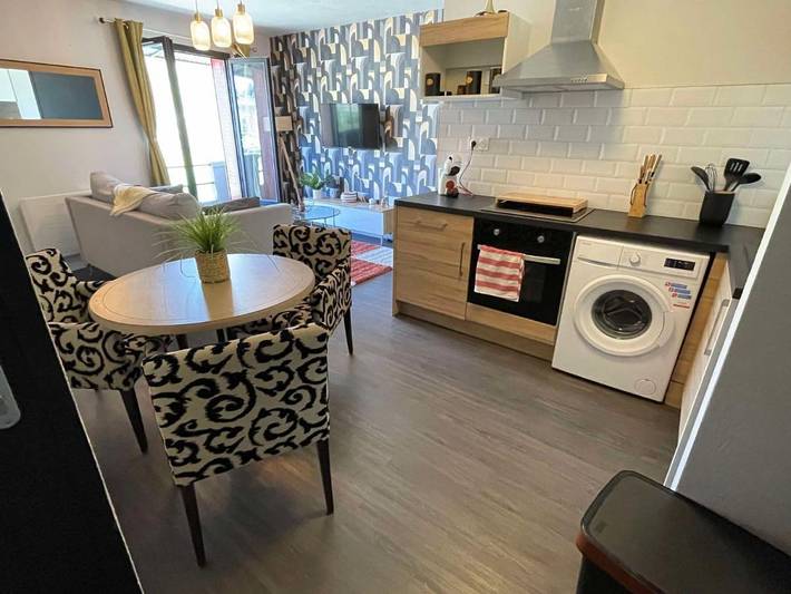 Appartement de vacances pour 2 personnes, avec terrasse ainsi que vue et jardin, animaux acceptés