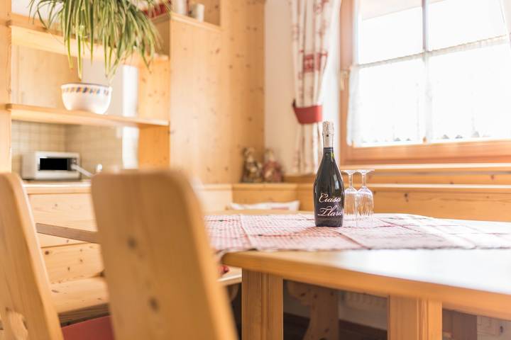 Ganze Wohnung, Ferienwohnung "Ciasa Tlara Alma" in der Nähe des Skilifts mit Bergblick und Garten in San Vigilio di Marebbe, Enneberg