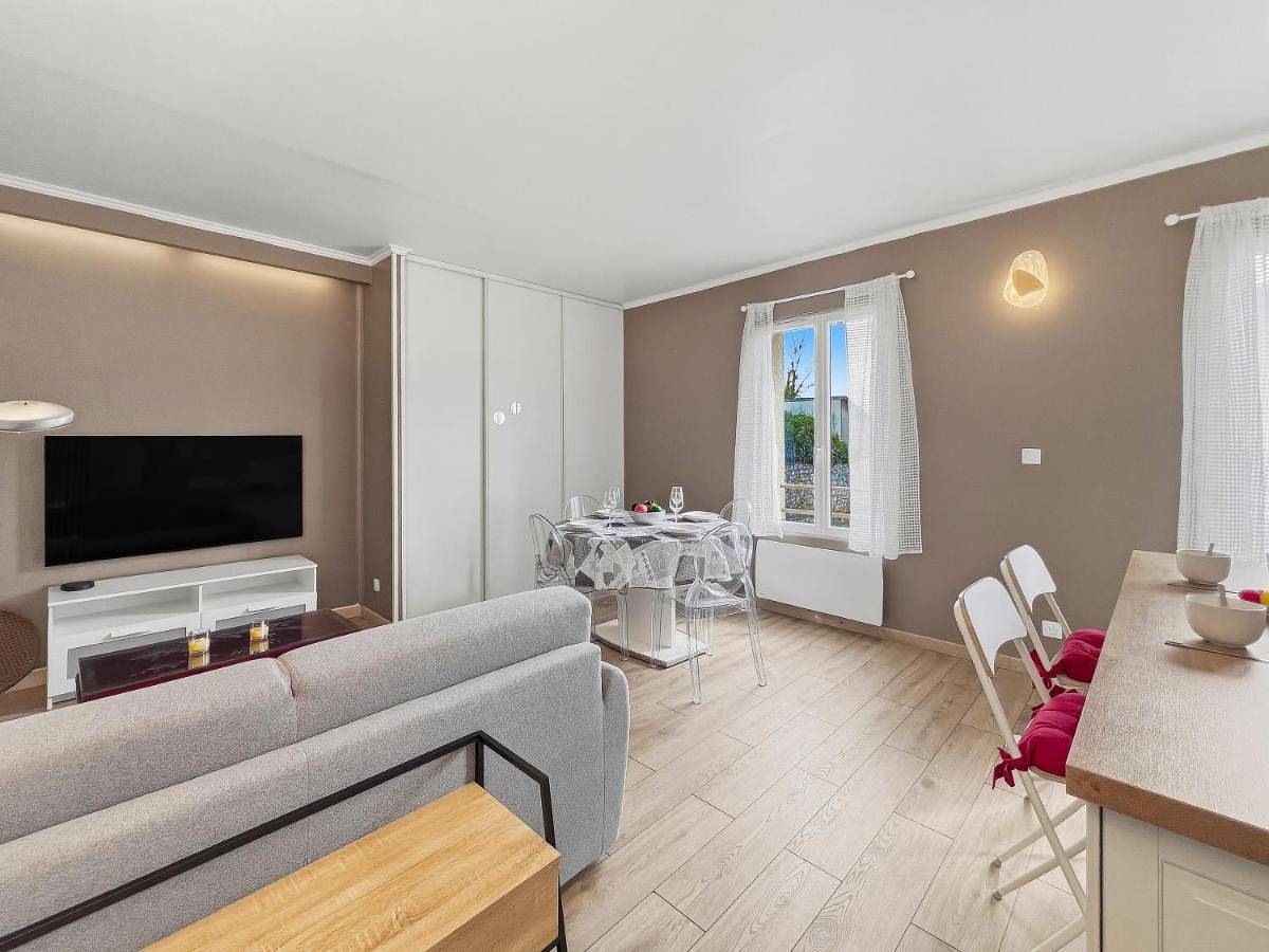 Appartement entier, Le Coeur Champenois, proche L Isle Adam et gare in Champagne-sur-Oise, Val-d'Oise