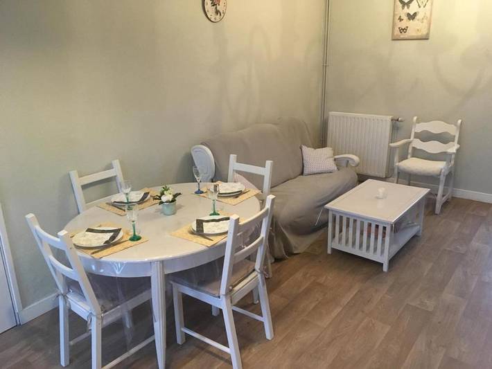 Location de vacances pour 4 personnes, avec jardin à Lathus-Saint-Rémy