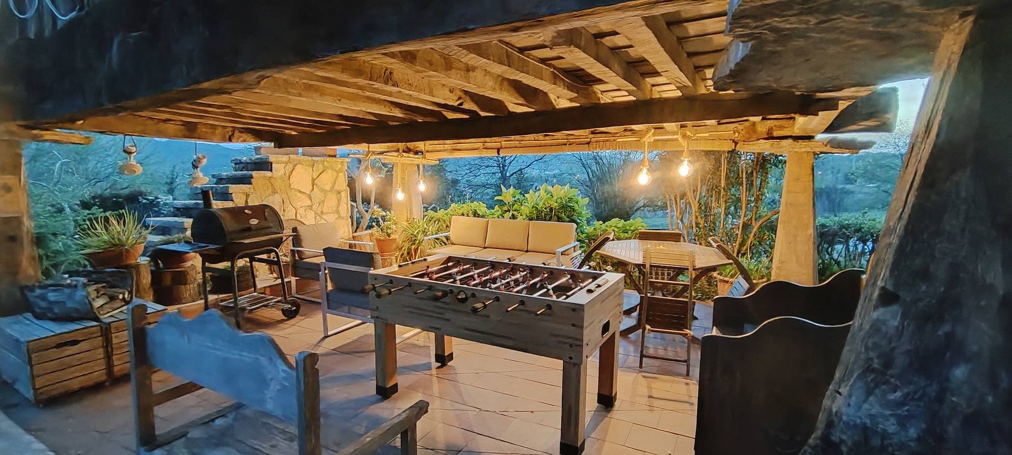 Ferienhaus 'El Pedrueco Turismo Rural' mit Bergblick, Gemeinschaftspool und Wlan in Nava, Provincia de Asturias