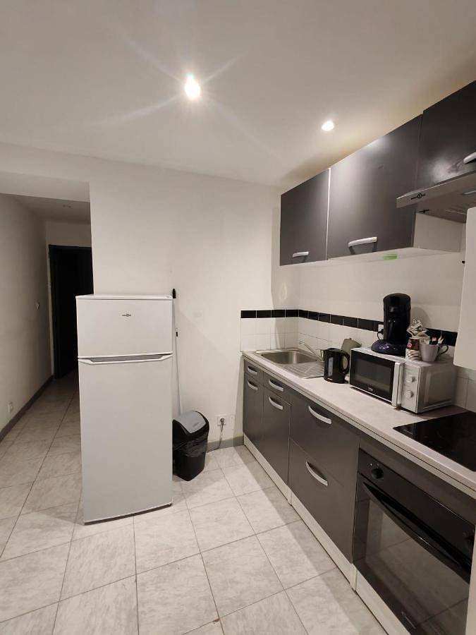 Appartement entier, One-Bedroom Apartment in Rivesaltes, Côte méditerranéenne (France)