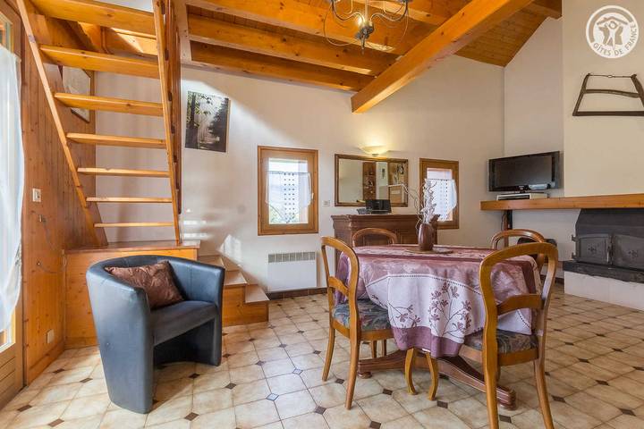Gîte pour 4 personnes, avec jardin dans Porte-de-Savoie - 2