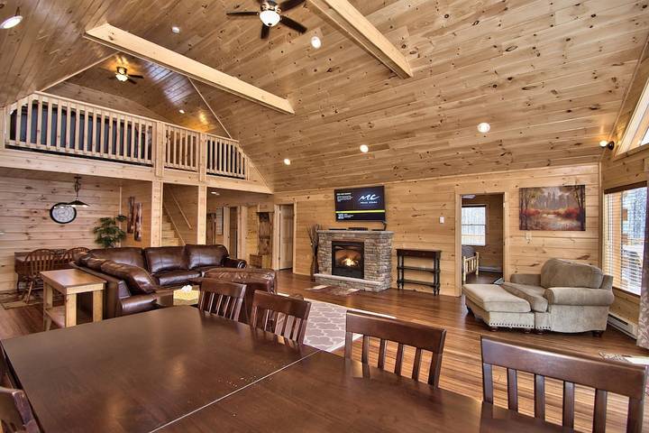 Log cabin for 28 people, with balcony and hot tub, with pets in Pennsylvania