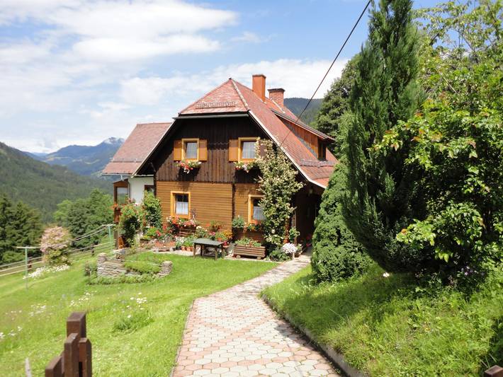Ferienhaus für 7 Personen, mit Garten und Sauna