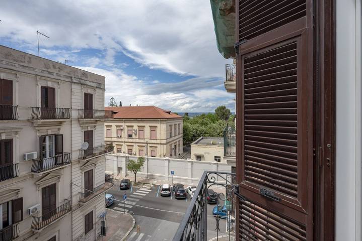 Appartement entier, Appartement de vacances pour 2 personnes avec balcon/terrasse in Taranto, Golfe de Tarente