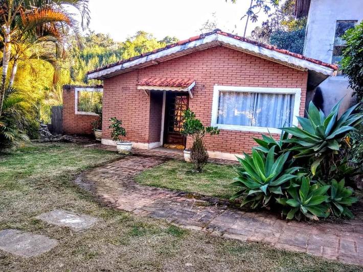 Casas e apartamentos de temporada para 10 pessoas, com jardim e vista para o lago e ainda vista and piscina, com animais de estimação em Mairiporã