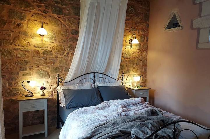 Traditionelles kretisches Steinhaus am halb-ländlichen Stadtrand von Kefalas, Vamos in Vamos, Chania und Umgebung