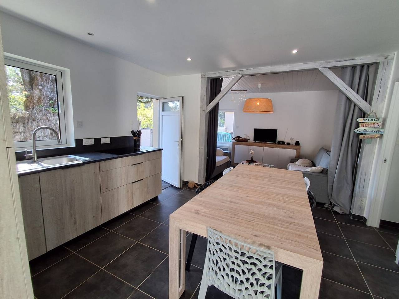 Maison de vacances 'Ca M'Suffit' avec piscine privée chauffée, terrasse et jardin in La Tranche-sur-Mer, Vendée