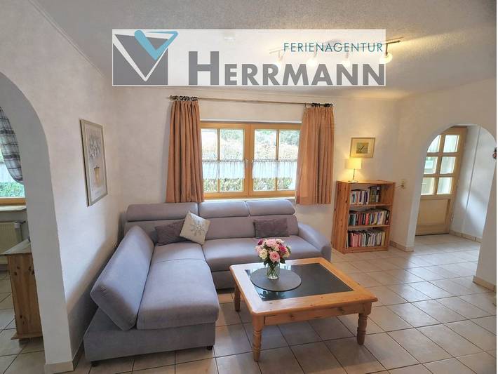 Ferienwohnung für 4 Personen, mit Ausblick und Garten bei Neuschwanstein