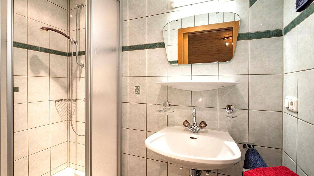 Entire holiday apartment, Ferienwohnung für 6 Personen (100 m²) in Aschau im Zillertal in Aschau im Zillertal, Tirolean lowland region